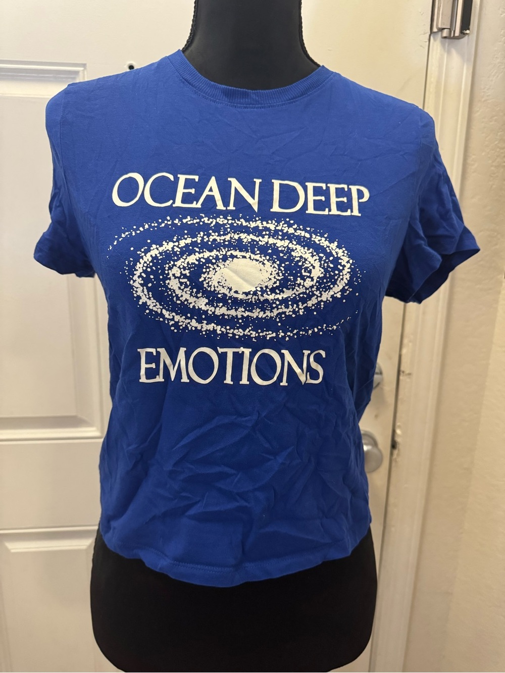 H&M Royal Blue 'Ocean Deep Emotions' Graphic Tee 0567